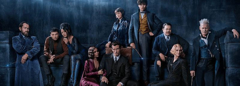 Fantastic Beasts: The Crimes of Grindelwald cast posing together. Fantastic Beasts: The Crimes of Grindelwald cast posing together.