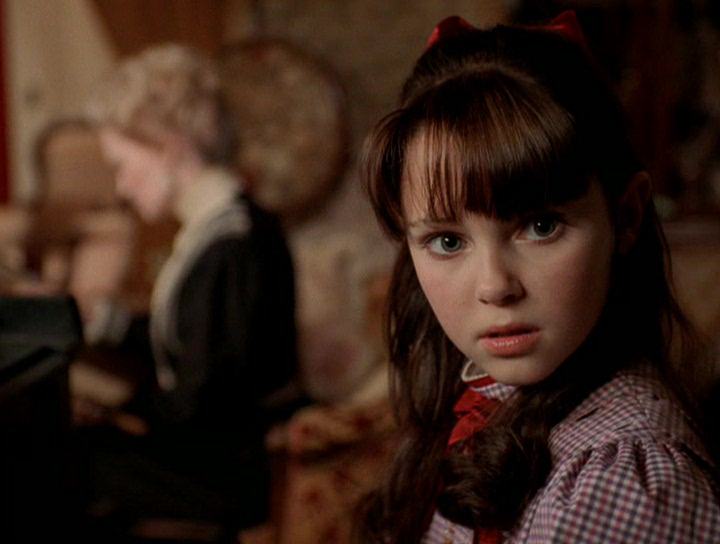 AnnaSophia Robb as Samantha Parkington in Samantha: An American Girl Holiday AnnaSophia Robb as Samantha Parkington in Samantha: An American Girl Holiday