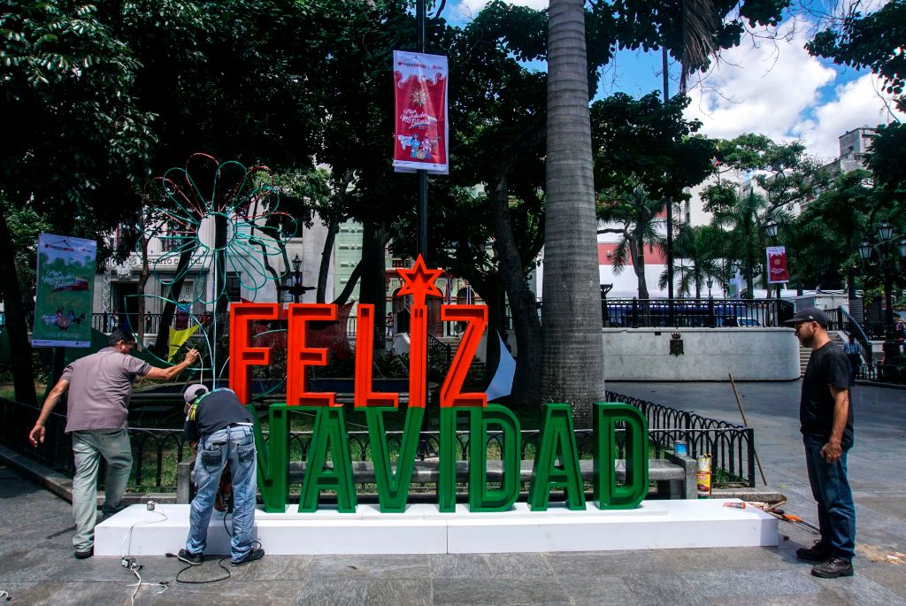 Feliz Navidad sign in Caracas