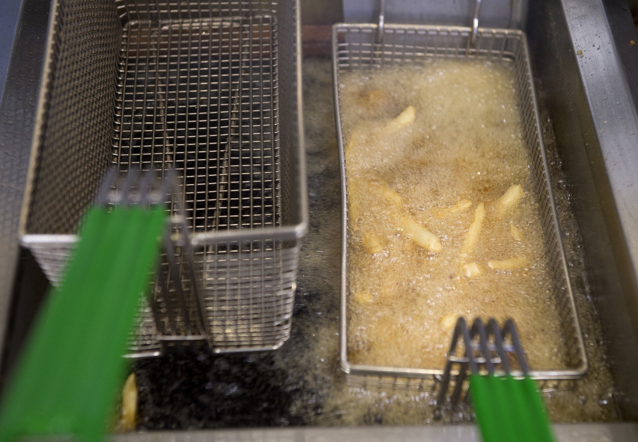 Fries fryer cooking