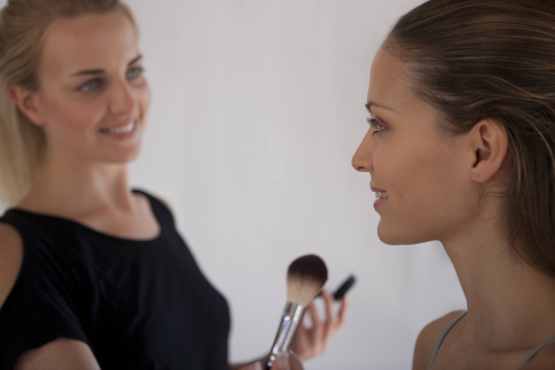 Makeup artist