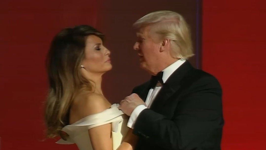 Melania Trump pulls away from Donald Trump on the dance floor Melania Trump pulls away from Donald Trump on the dance floor