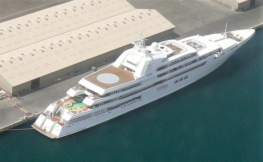 Dubai luxury Yacht