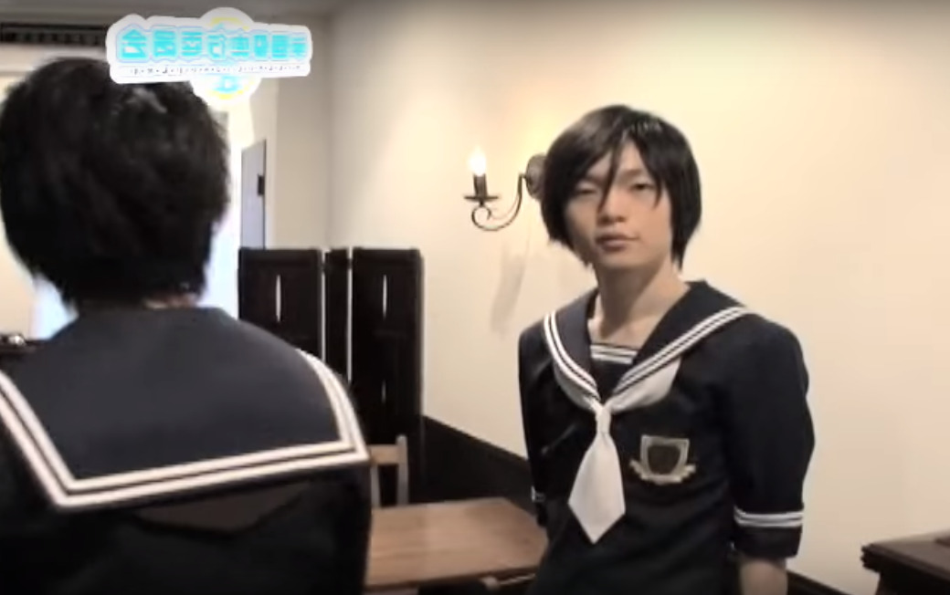 Edelstein cafe Japan school boys