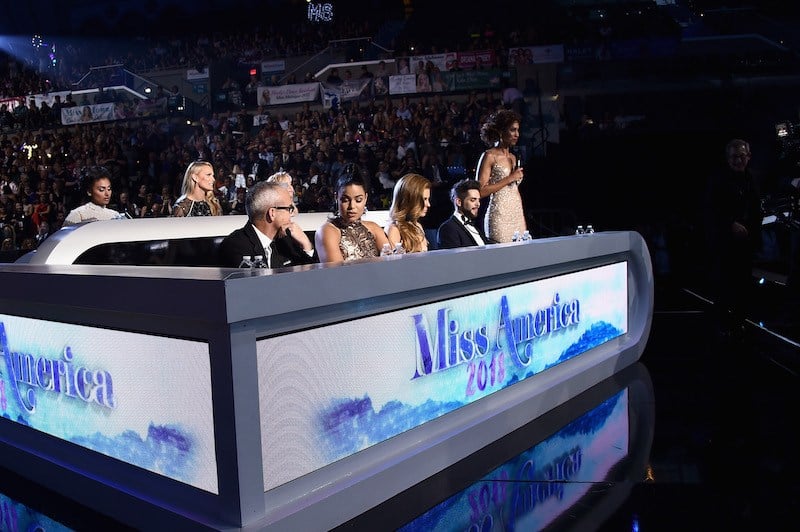 Judge, Miss America 2014 Nina Davuluri , Judge, Actress and Model Molly Sims, Judge, People Editor-in-Chief Jess Cagle Judge, Miss America 2014 Nina Davuluri , Judge, Actress and Model Molly Sims, Judge, People Editor-in-Chief Jess Cagle