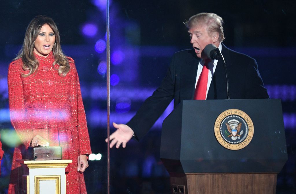 trump gesturing at melania during the christmas tree lighting trump gesturing at melania during the christmas tree lighting