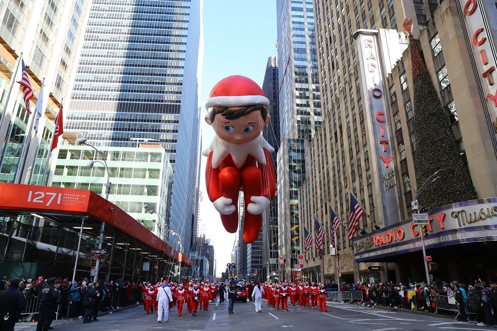The Elf on the Shelf balloon