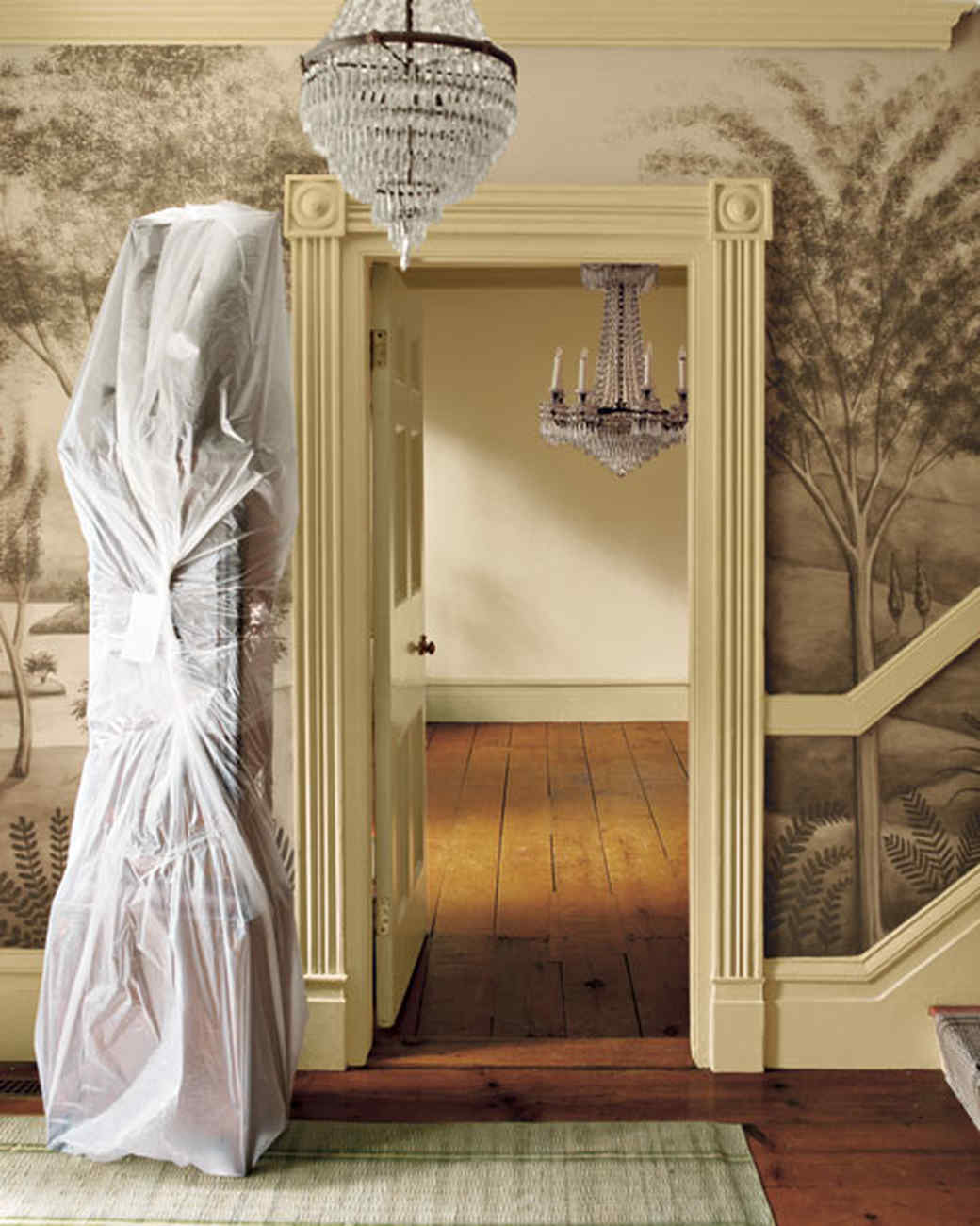 Martha Stewart Turkey Hill home featuring wall paper