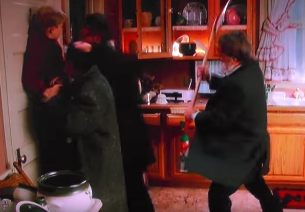 harry and marv get hit by a shovel in home alone