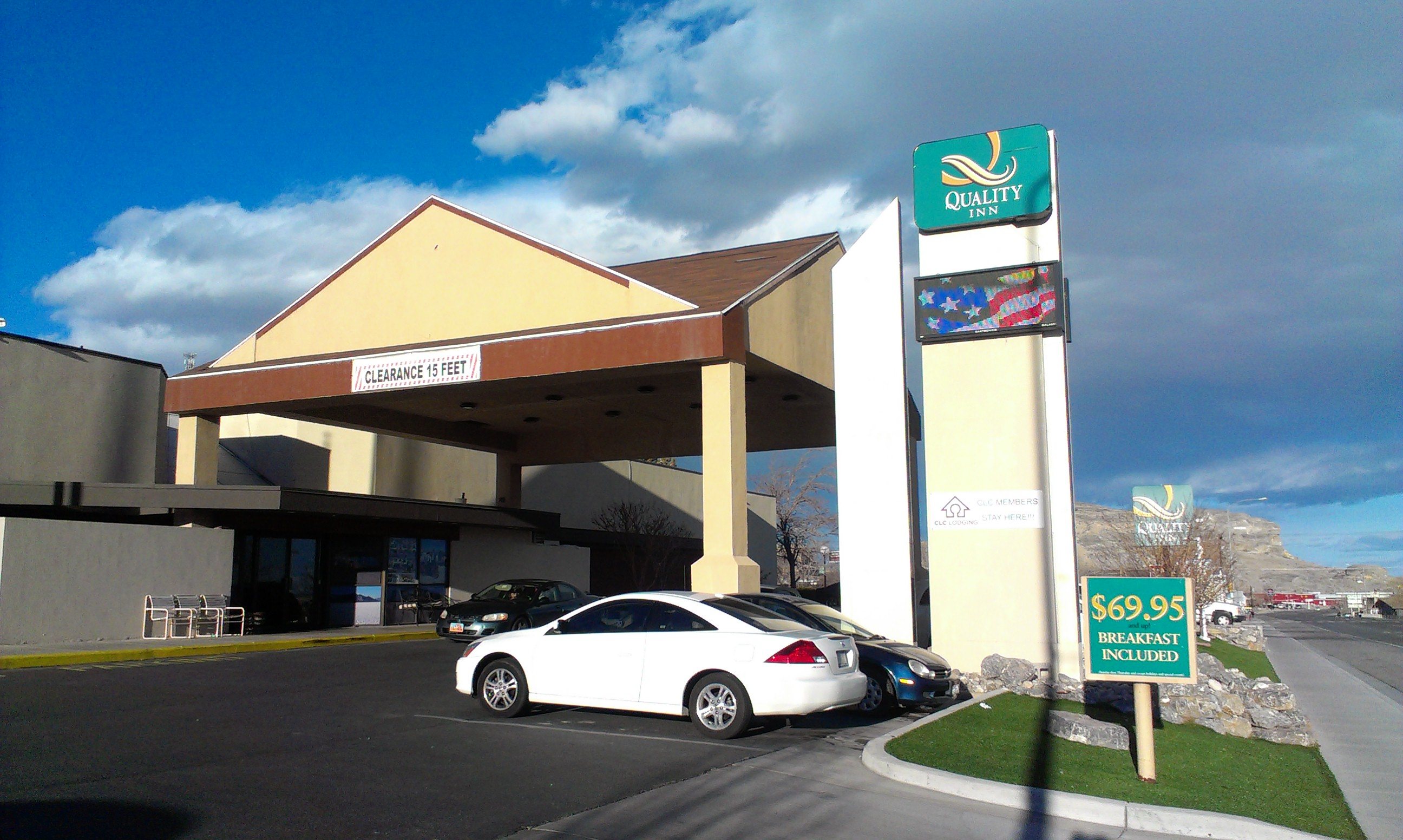 Quality Inn hotel exterior