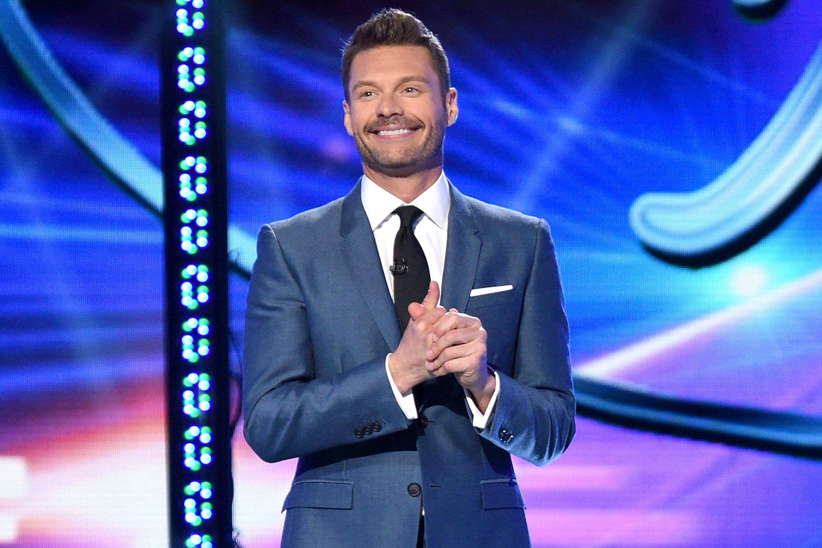 Ryan Seacrest hosting American Idol Ryan Seacrest hosting American Idol