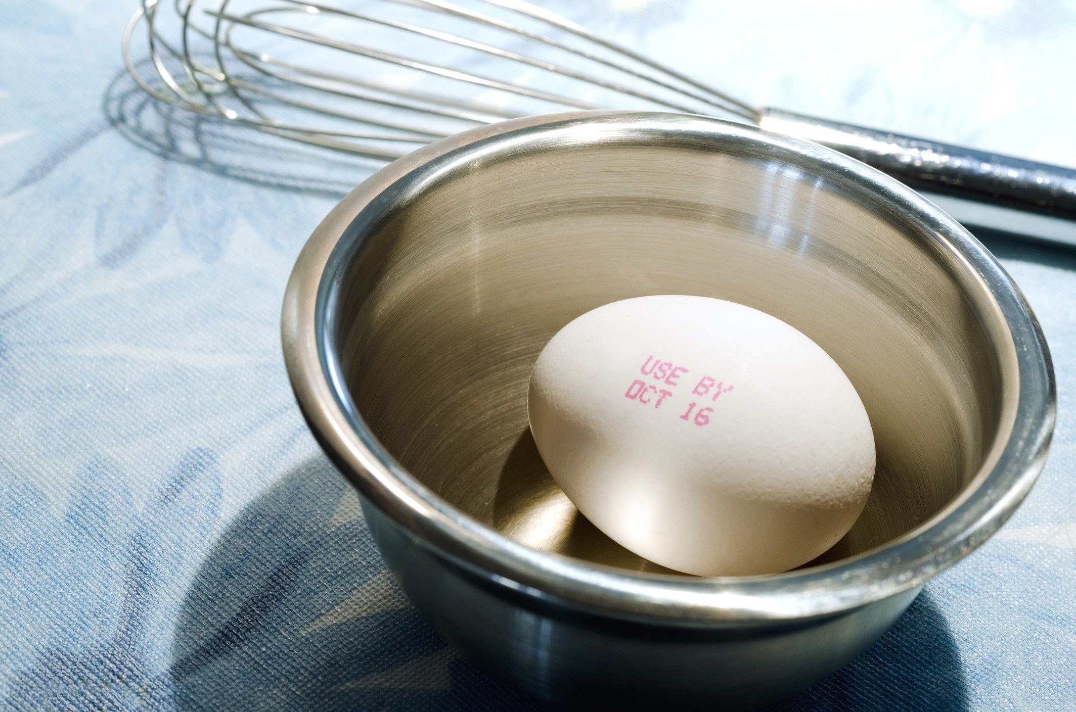 egg with expiration date