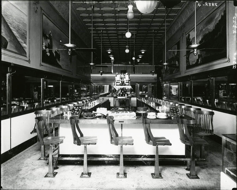 Elite cafe interior