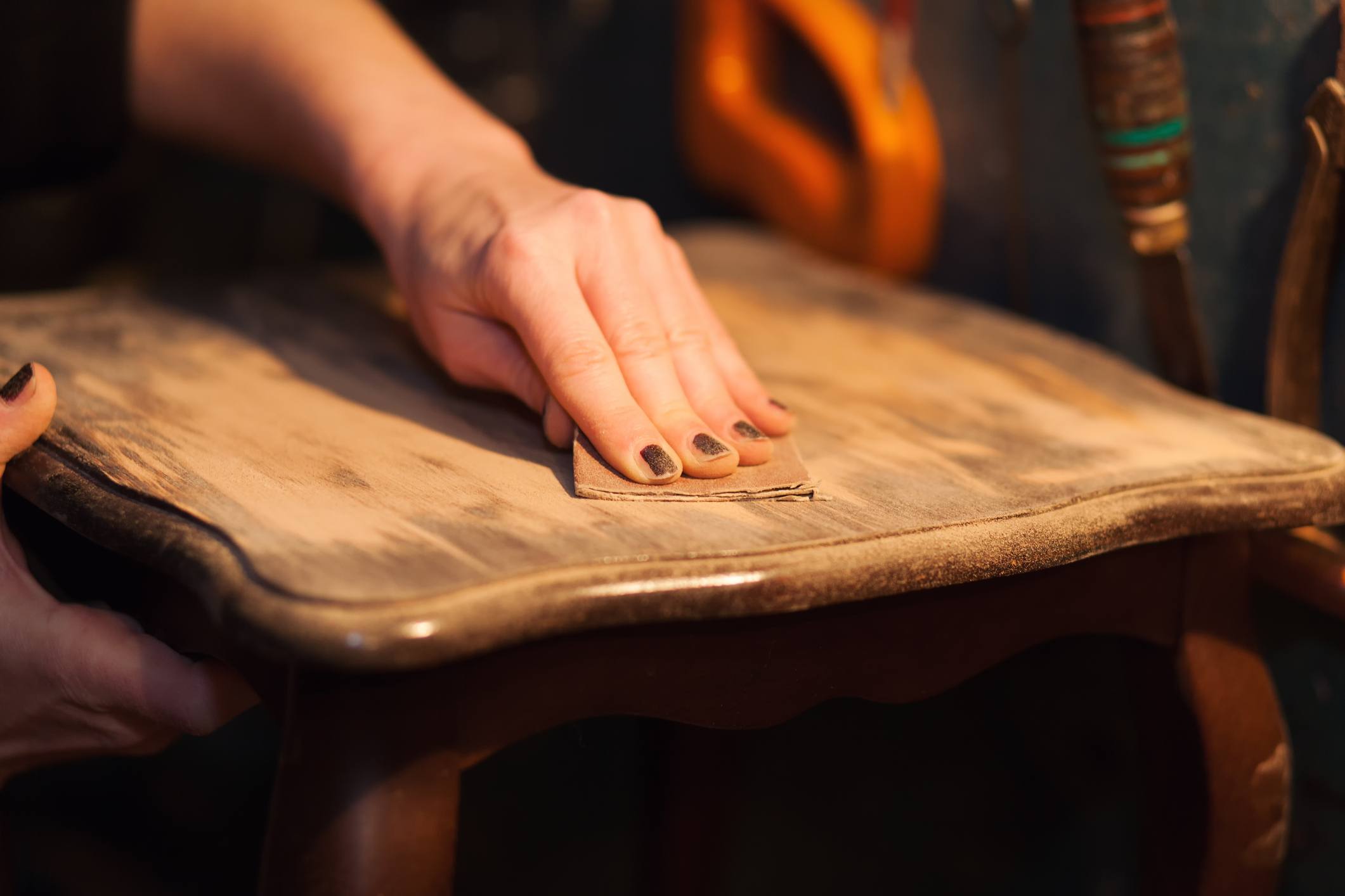 sanding wood table