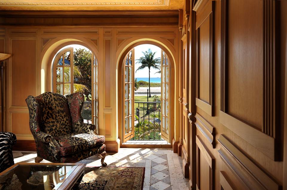 Versace-Signature-Suite