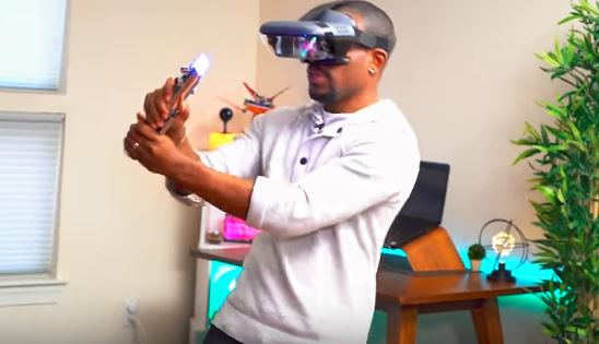 Virtual reality lightsaber battles? Yes, please! Virtual reality lightsaber battles? Yes, please!