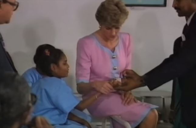 Princess Diana meeting with leprosy patients