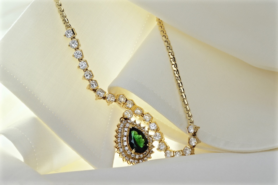 Adorned with silk blouses to Diamond Emerald pendants