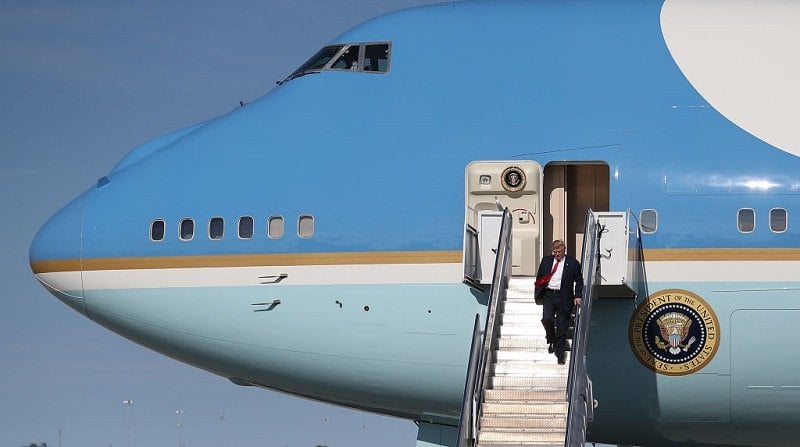 President Donald Trump arrives on Air Force One at the Palm Beach International Airport to spend part of the weekend at Mar-a-Lago resort on February 17, 2017 in West Palm Beach, Florida.ÊPresident Trump is scheduled to have a campaign rally in Melbourne, FL tomorrow.