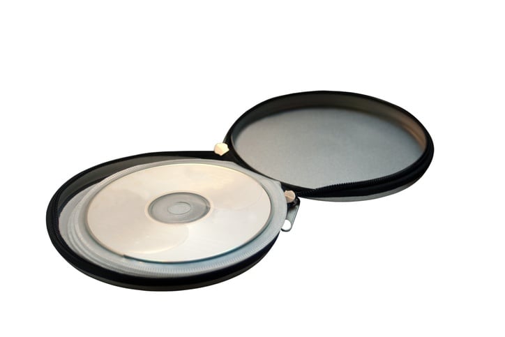 Open metal pocket for storing CD discs