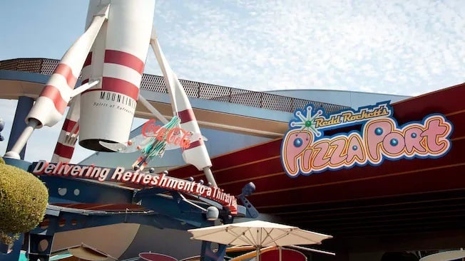 Redd Rocket's Pizza Port