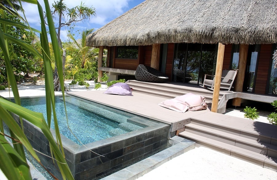 https://www.cheatsheet.com/wp-content/uploads/2018/02/private-island-of-Tetiaroa.jpg