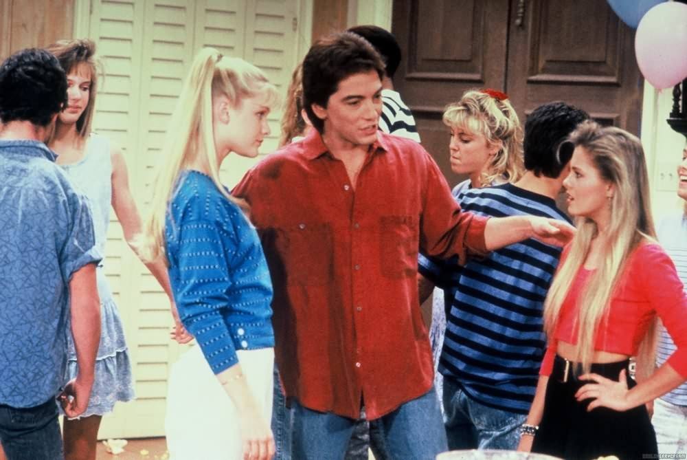 Sarah (Josie Davis), Charles (Scott Baio), and Jamie (Nicole Eggert) on Charles in Charge