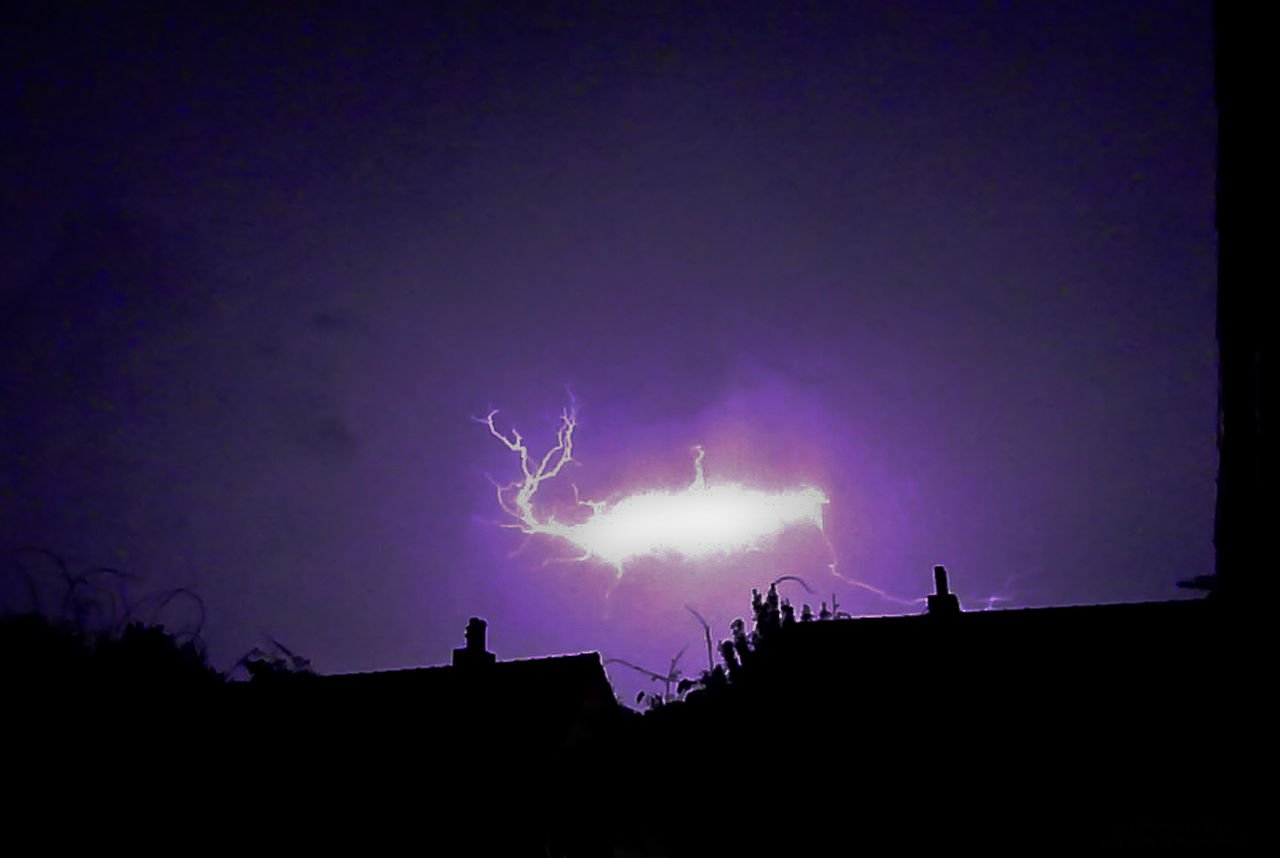 Ball lightning or St. Elmo's fire