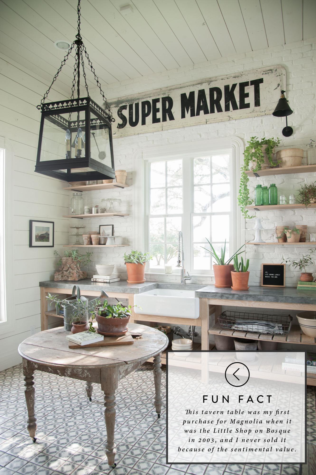 Fixer upper farmhouse laundry room 1