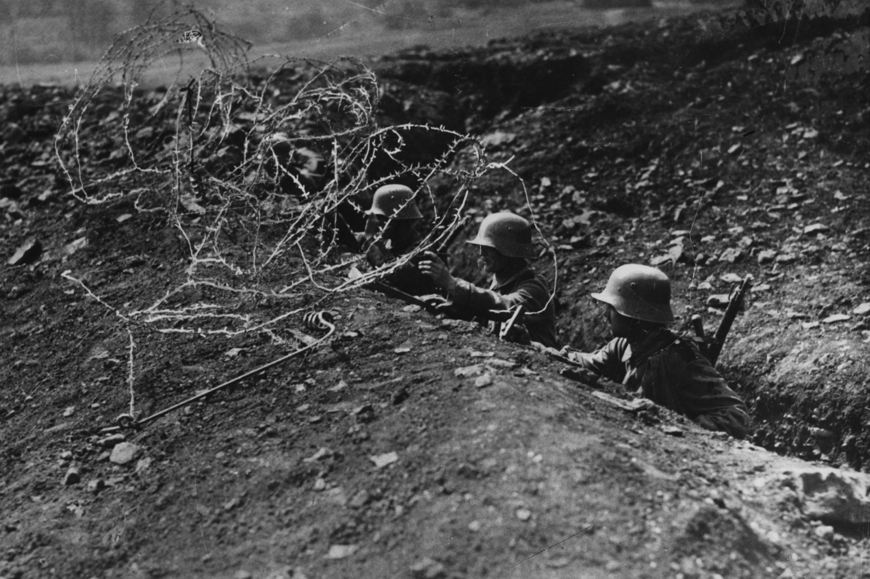 German soldiers during wwi in the trenches