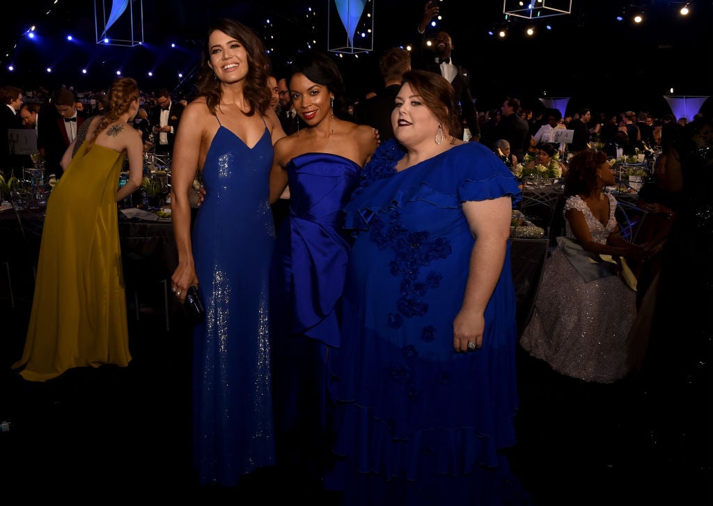 Mandy Moore, Susan Kelechi Watson, and Chrissy Metz attend the 24th Annual Screen Actors Guild Awards at The Shrine Auditorium on January 21, 2018 in Los Angeles, California.
