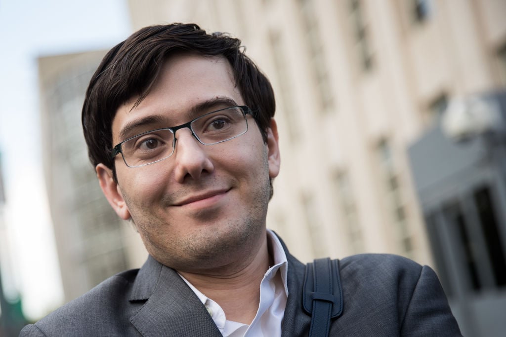 Voormalige farmaceutische directeur Martin Shkreli vertrekt de U.S. District Court voor het Eastern District of New York