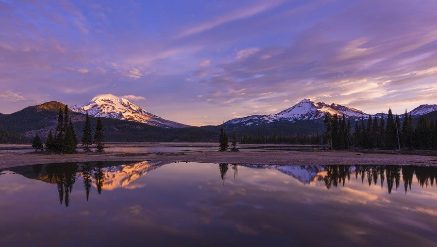 Sparks lake Central Oregon. Sparks lake Central Oregon.