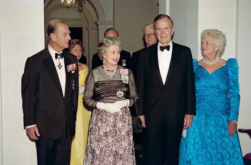 Queen Elizabeth meets George HW Bush