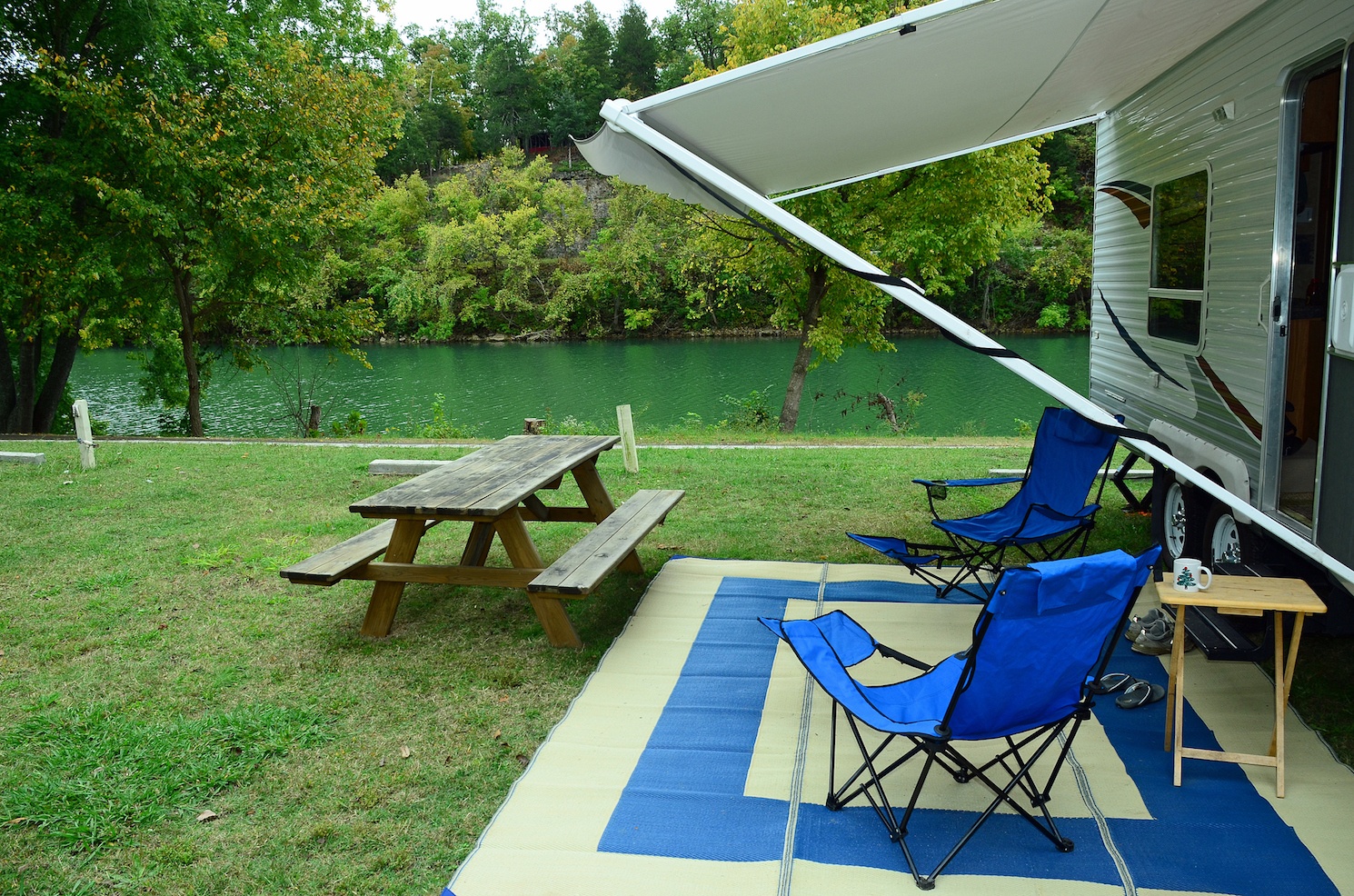 Riverside RV Campsite