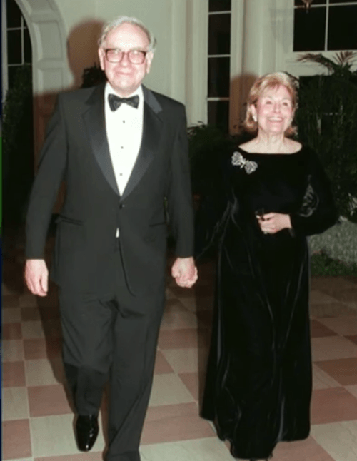 Warren Buffet and his wife, Susan. Warren Buffet and his wife, Susan.