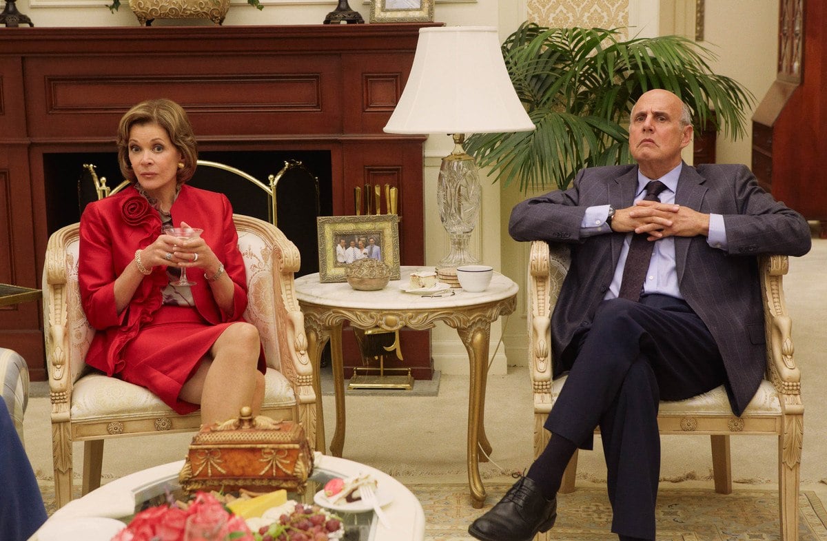 Lucille and George Sr. on Arrested Development Season 4