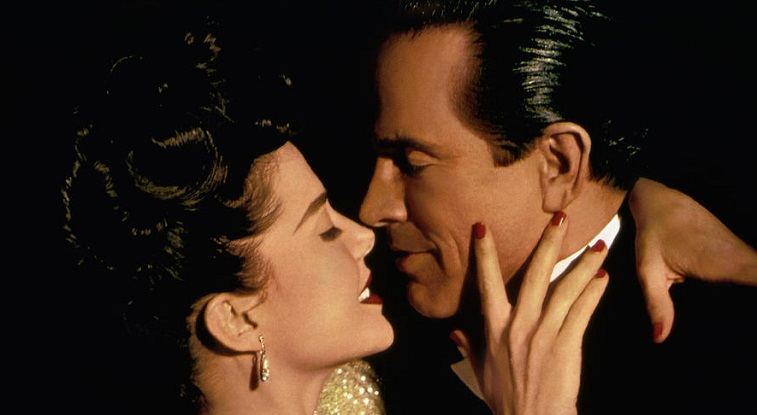 Annette Bening and Warren Beatty in Bugsy Annette Bening and Warren Beatty in Bugsy