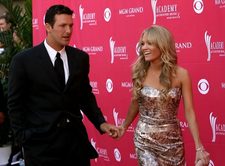 Singer Carrie Underwood and Quarterback Tony Romo of the Dallas Cowboys arrive at the 42nd Annual Academy Of Country Music Awards held at the MGM Grand Garden Arena on May 15, 2007 in Las Vegas, Nevada. 