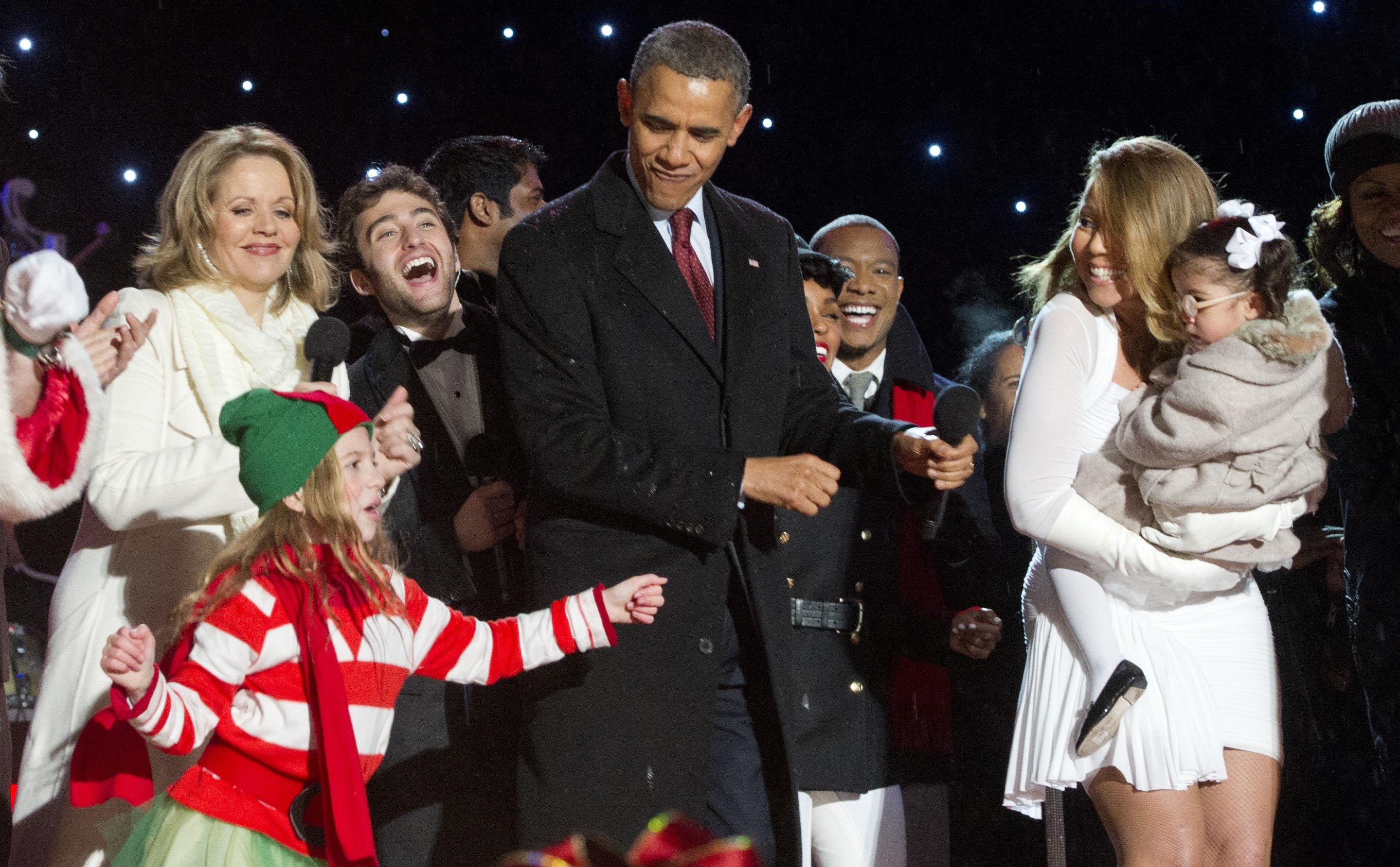 Barack Obama and Mariah Carrey Christmas performance