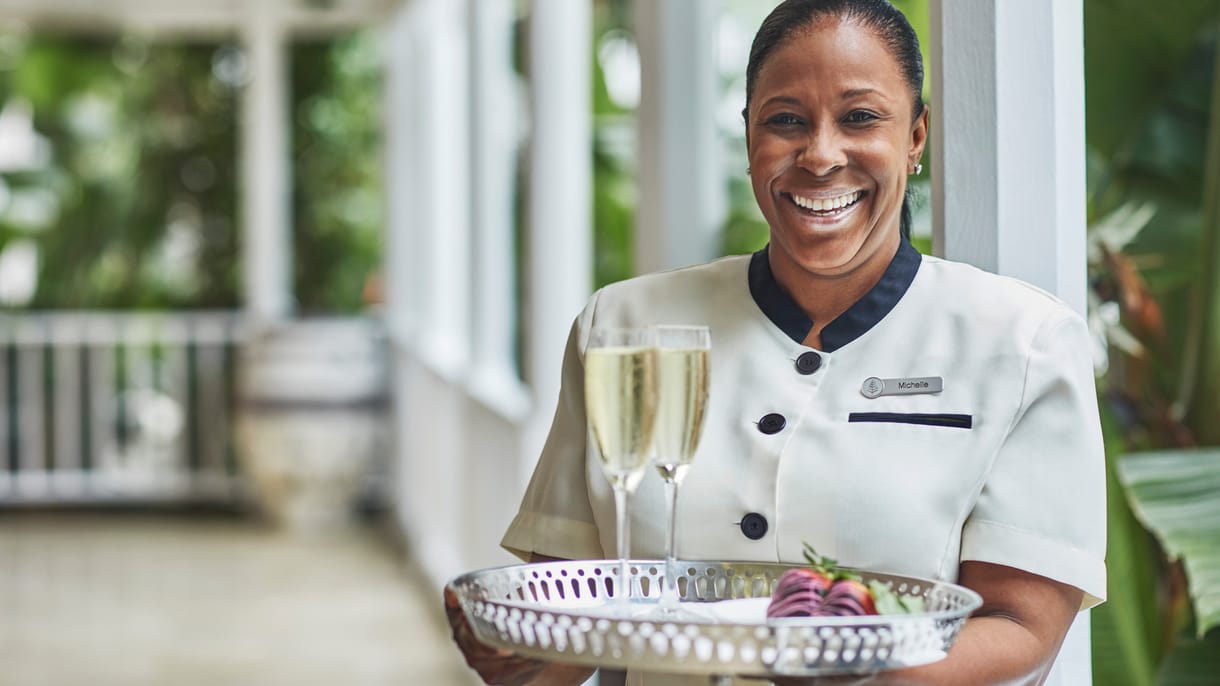 Four seasons strawberries champagne