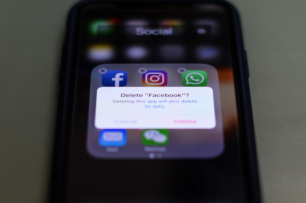 Facebook, Instagram, Twitter Apps Facebook, Instagram, Twitter Apps