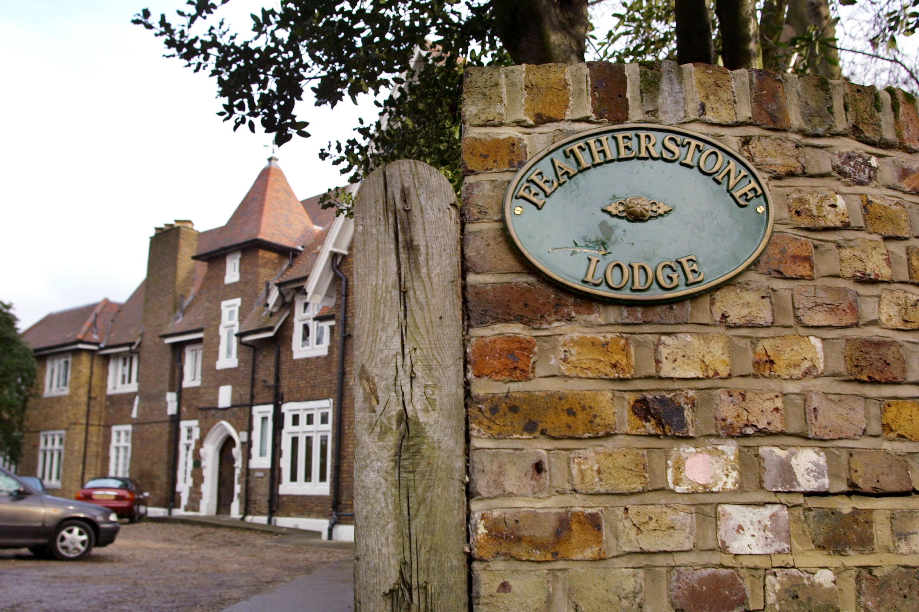 The exterior of Featherstone Lodge Rehabilitation Center