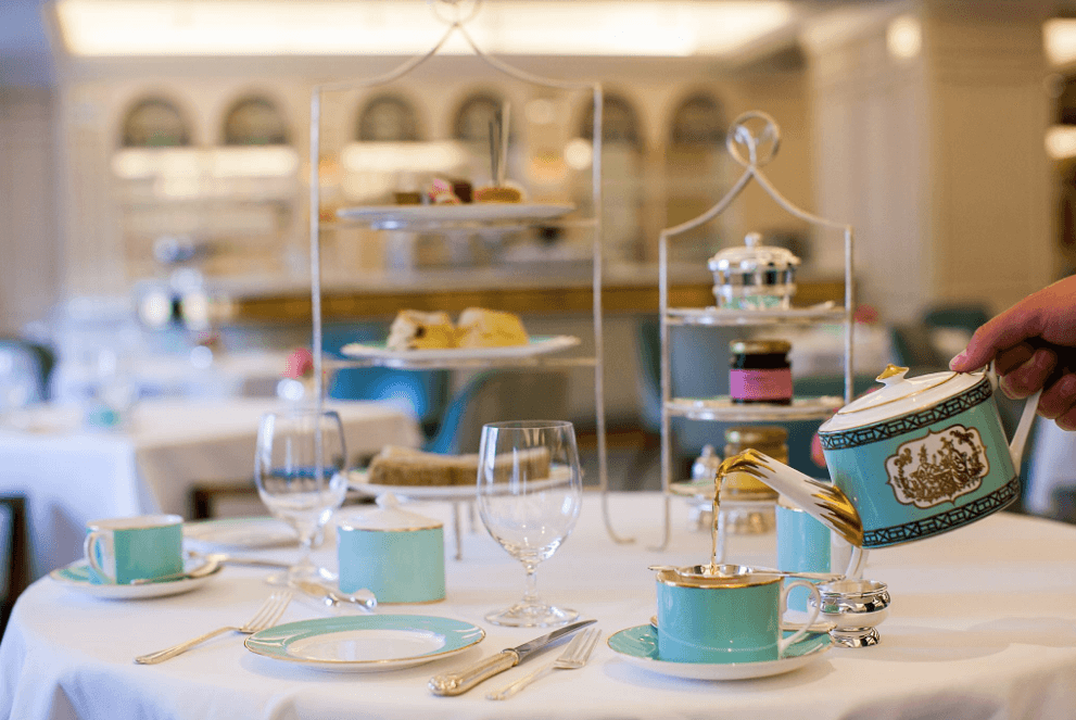 Fortnum & Mason, the inside of the shop Fortnum & Mason, the inside of the shop