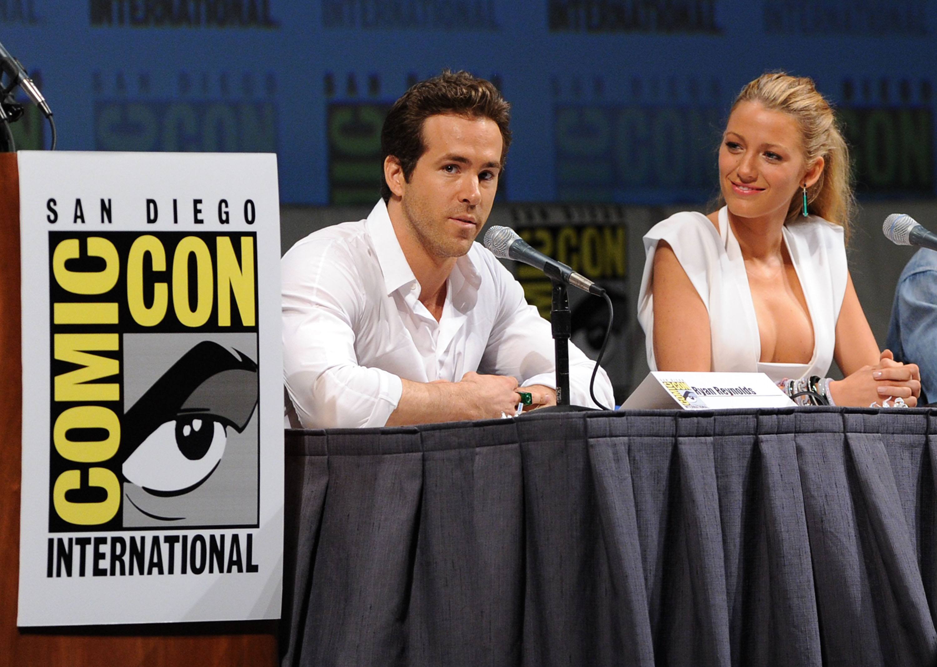 Ryan Reynolds and Blake Lively at Comic-Con in 2010
