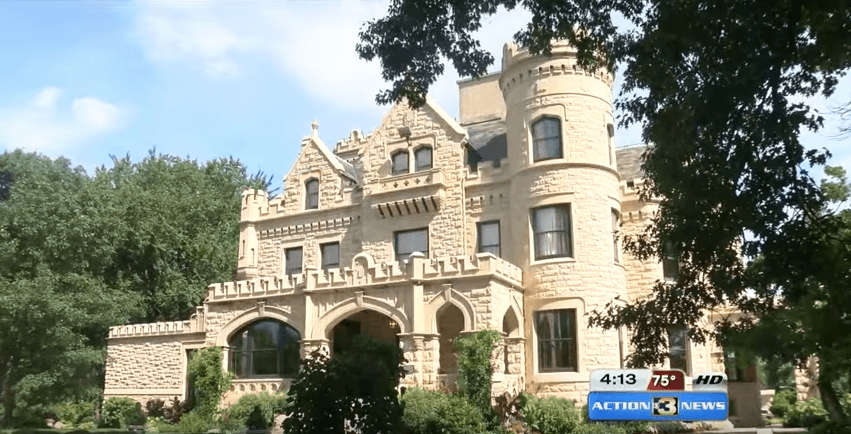 Joslyn Castle in Omaha, Nebraska Joslyn Castle in Omaha, Nebraska