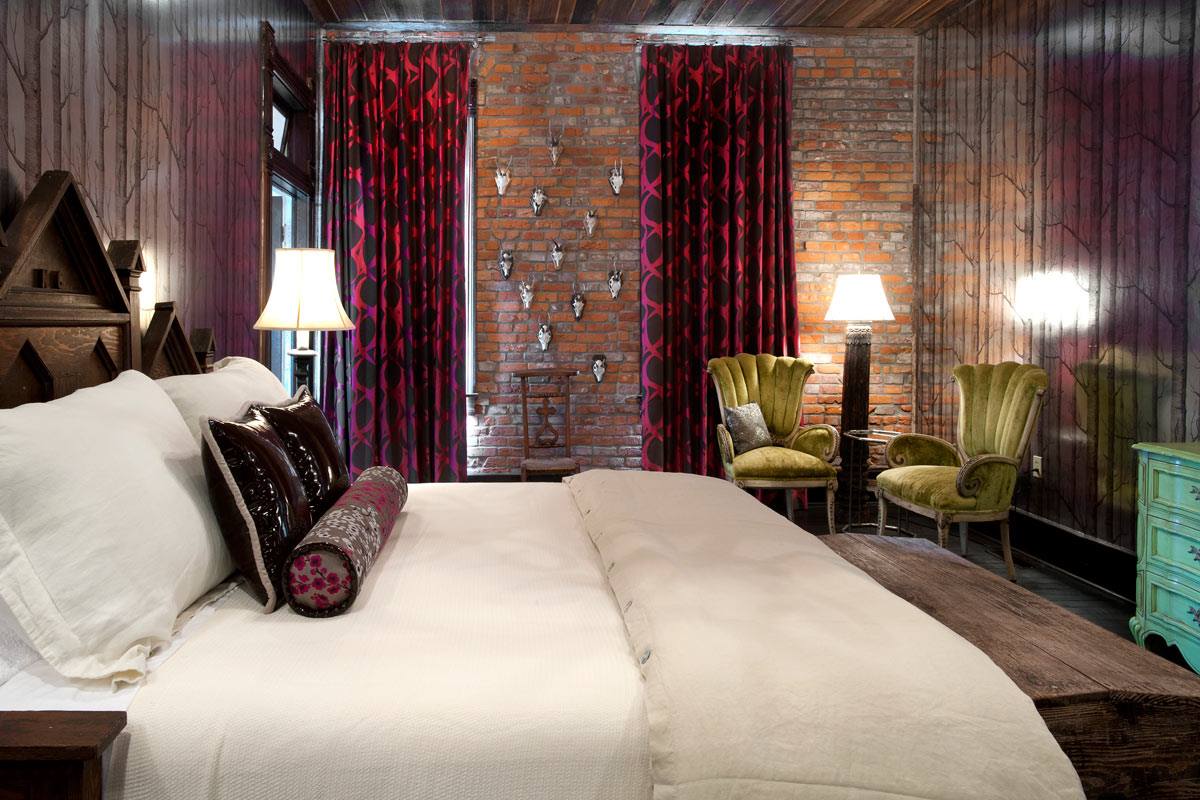 Miranda Lambert bed and breakfast