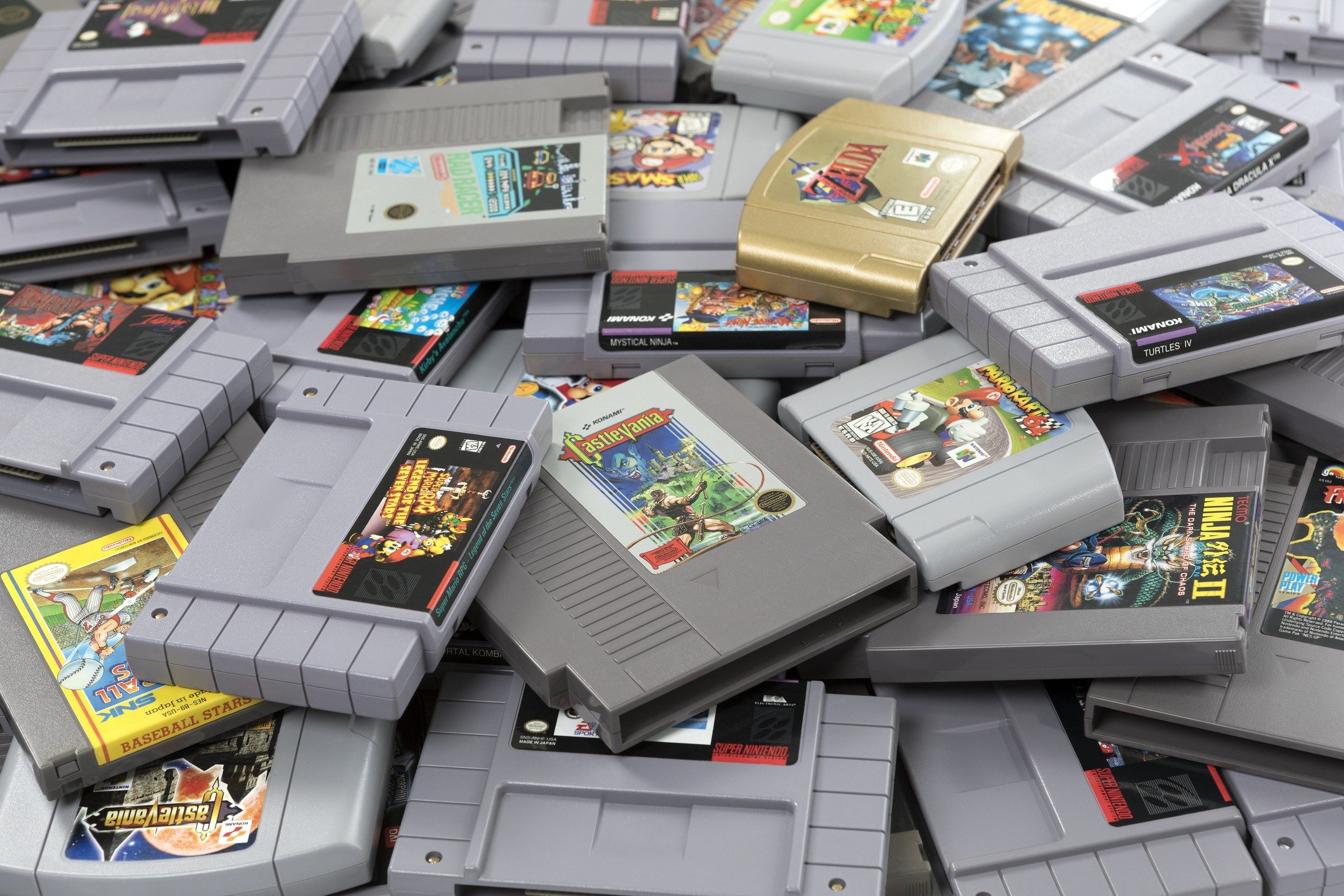A Heap of Old Video Game Cartridges