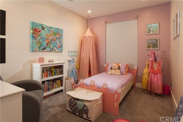 Tarek El Moussa home daughter's room