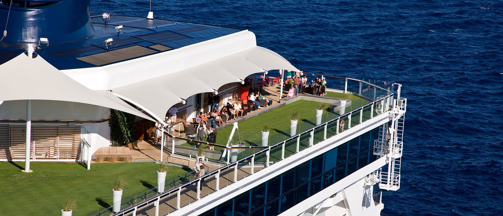 The Lawn Club | Celebrity Cruises